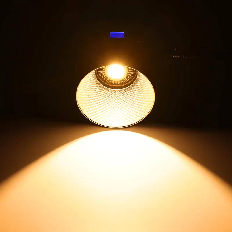 Ulanzi 120W Bi-color / RGB V-Mount Video Light Bundle - Image 9