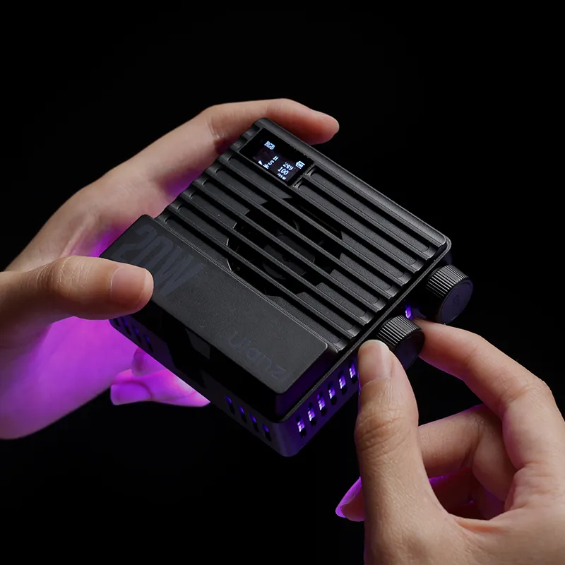 Ulanzi LE20 20W Pocket RGB Video Light 3200Lx CRI≥95 L090 - Image 4