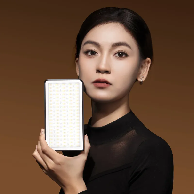 Ulanzi 40W Portable Video Light - Image 3