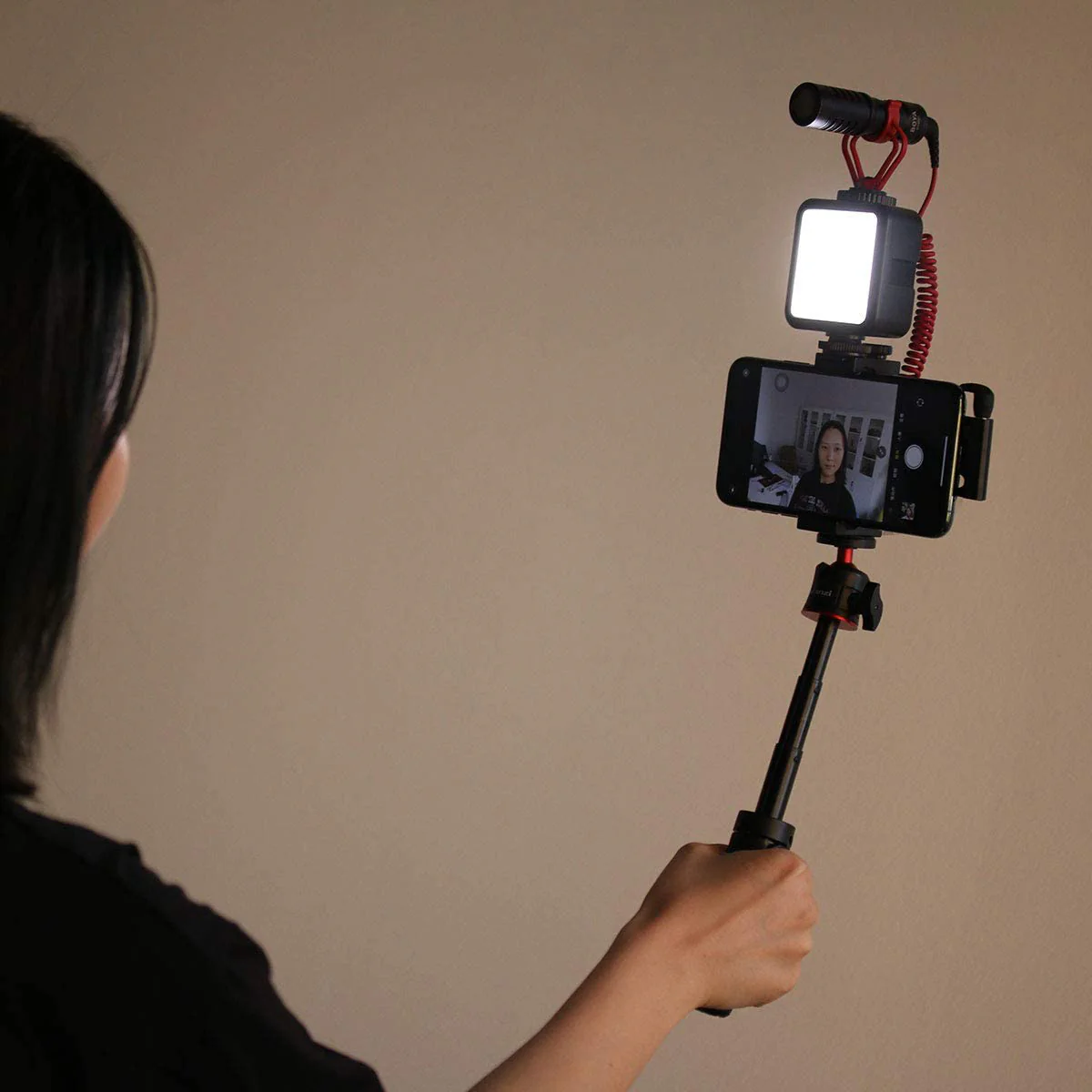 Ulanzi MT-08 Extendable Handheld Tripod for DJI Osmo Pocket 3/4 & Xtra Muse & Insta360 Luna - Image 9