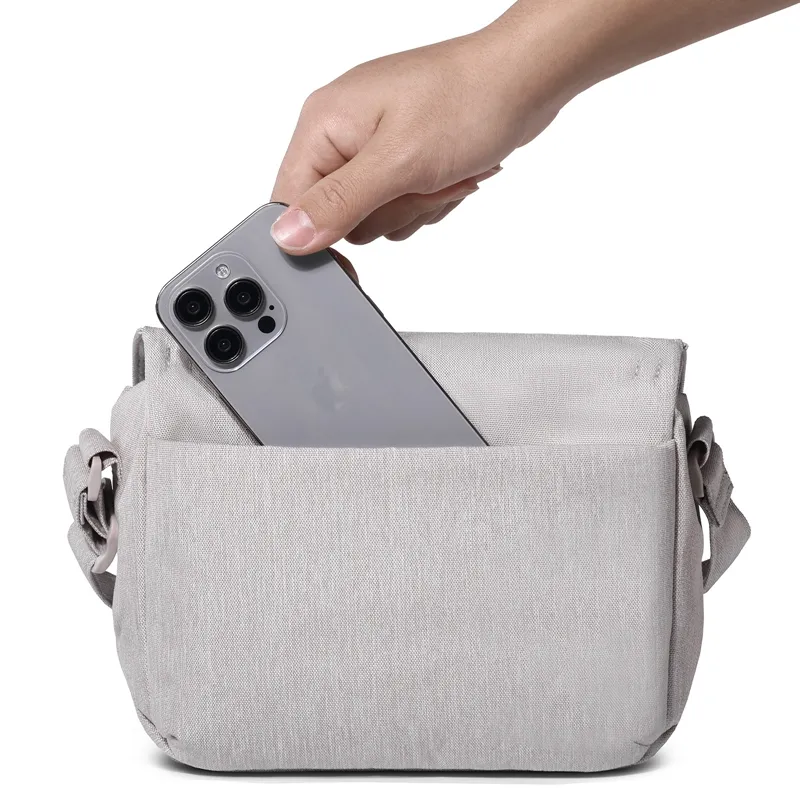 Ulanzi F01 Camera Sling Bag B011 - Image 7