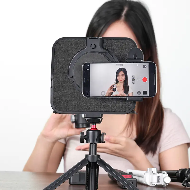 Ulanzi RT02 Universal Teleprompter for Tablets and Smartphones with Remote Control R004GBB1 - Image 8