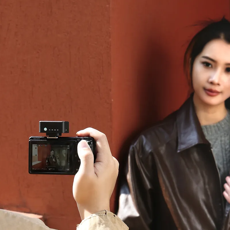 Ulanzi SL02 & SL01 Spark Lite Camera Flash Light - Image 3