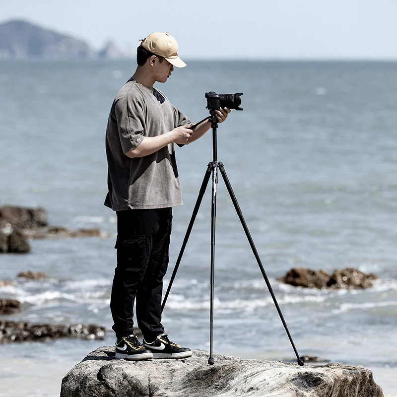 Ulanzi F38 Quick Release Video Travel Tripod 3318 - Image 2