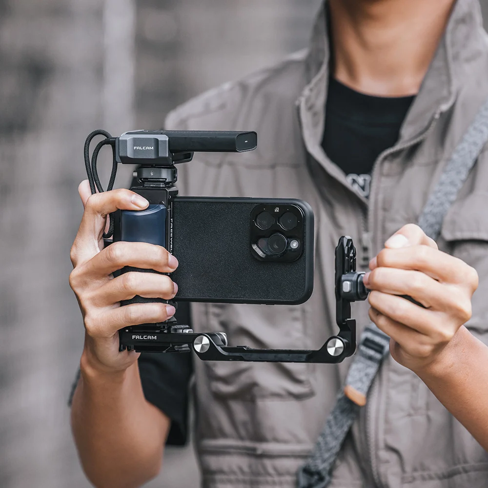 Falcam F22 & F38 & F50 Quick Release Foldable Half Cage for Sony / Canon / Fujifilm / Lumix / Nikon / Sigma / Olympus C00B3809 - Image 3